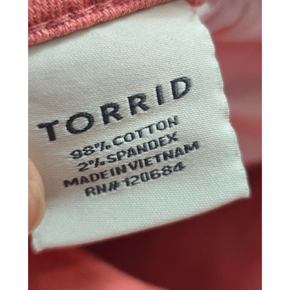 Torrid Jean Shorts Women's 14 Pink Distressed Raw Hem NWT - Picture 7 of 14